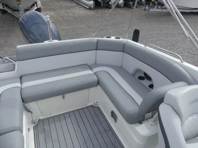 Slide: The Image of NauticStar 243 DC 2021 - 23