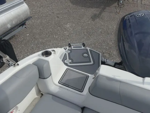 Slide: The Image of NauticStar 243 DC 2021 - 25