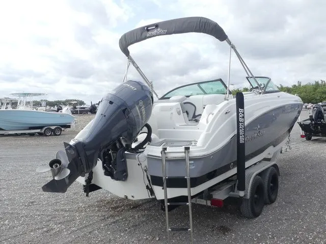 Slide: The Image of NauticStar 243 DC 2021 - 5