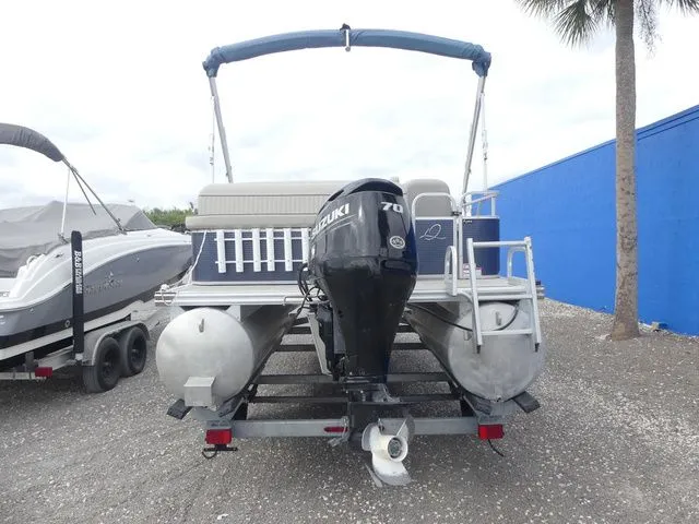 Slide: The Image of Apex Marine 818 Fish 2022 - 5