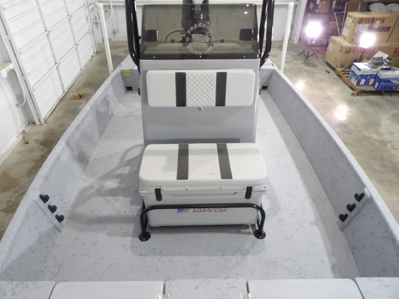 Slide: The Image of Interior view of 2024 Freedom 18 PATRIOT CAT boat. - 13