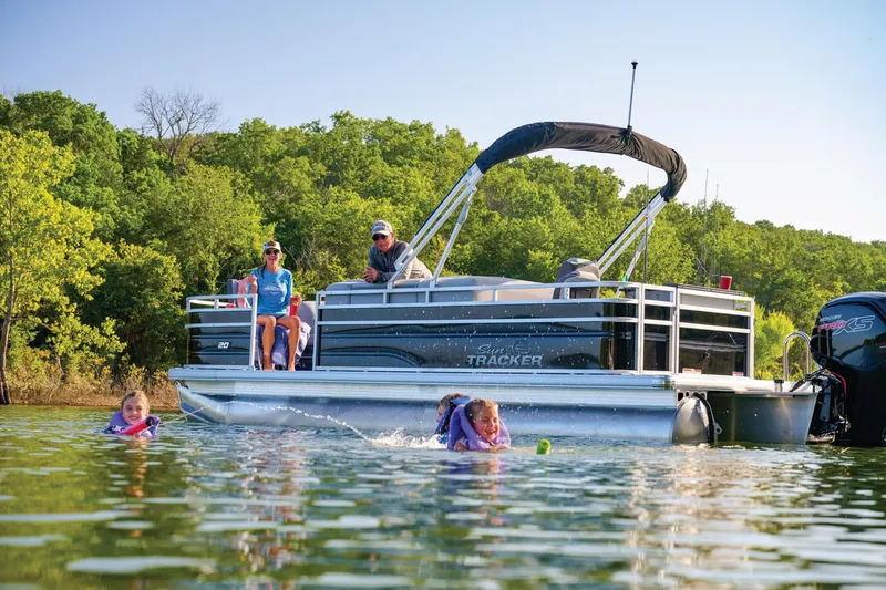 Slide: The Image of Sun Tracker SportFish 20 DLX 2026 - 86