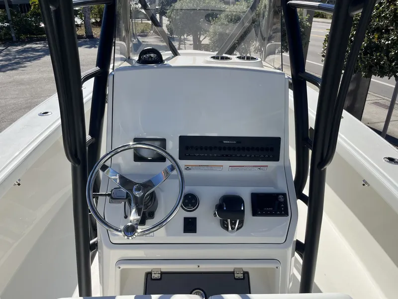 Slide: The Image of Pathfinder 2700 Open 2026 - 12