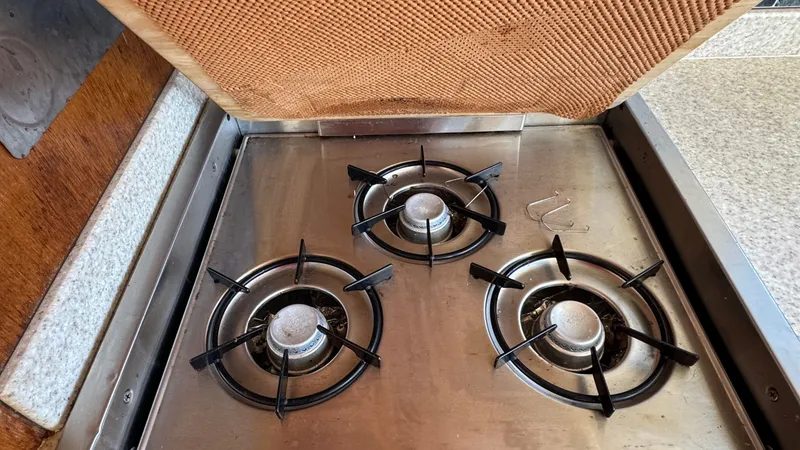 Slide: The Image of Cooktop - 10