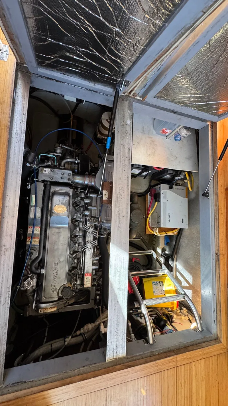 Slide: The Image of Engine Room - 33