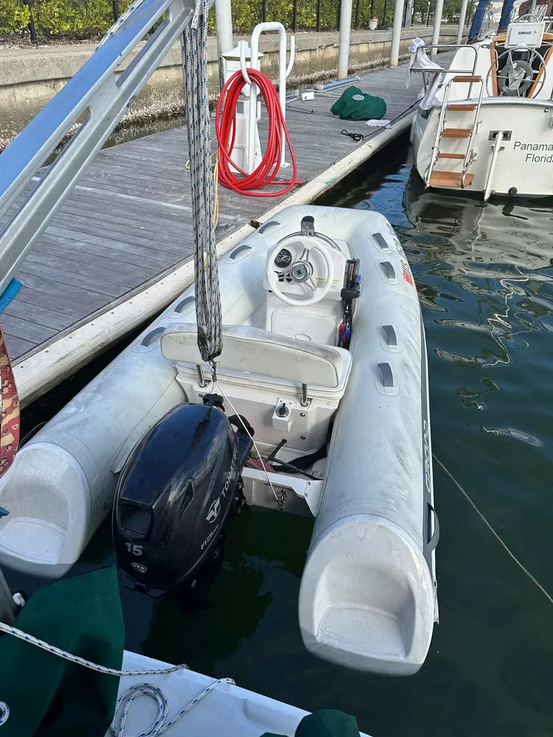 Slide: The Image of Mainship 390 Trawler 2000 - 60