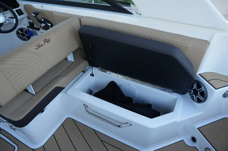 Slide: The Image of Sea Ray SDX 270 Surf 2026 - 14