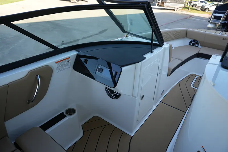 Slide: The Image of Sea Ray SDX 270 Surf 2026 - 21