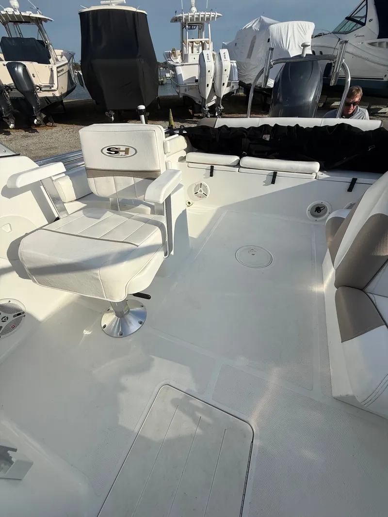 Slide: The Image of Sea Hunt Escape 207 LE 2011 - 11