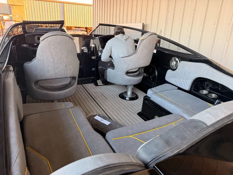 Slide: The Image of Stingray 23 OCX 2025 - 22