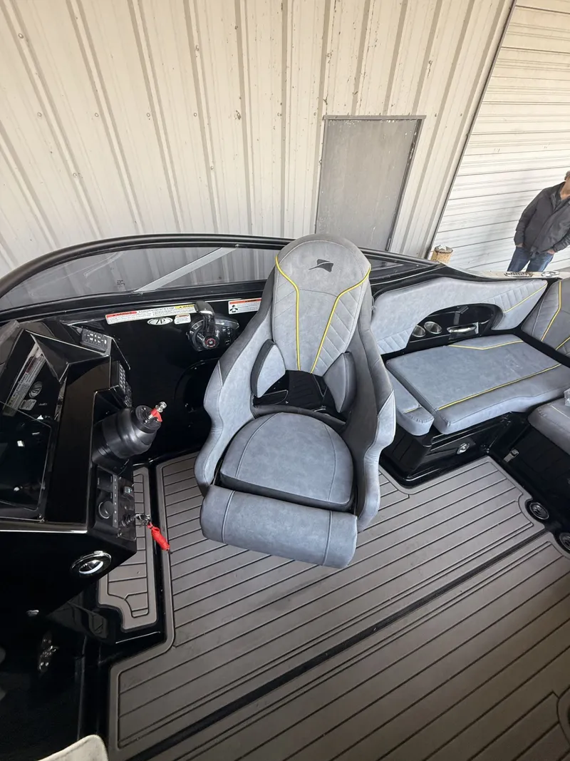 Slide: The Image of Stingray 23 OCX 2025 - 26