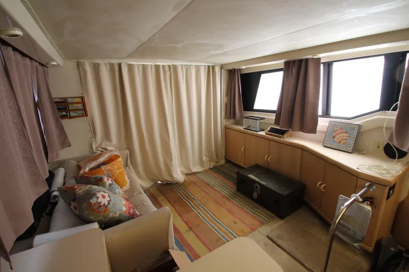 Slide: The Image of Silverton 34 Convertible 1990 - 54