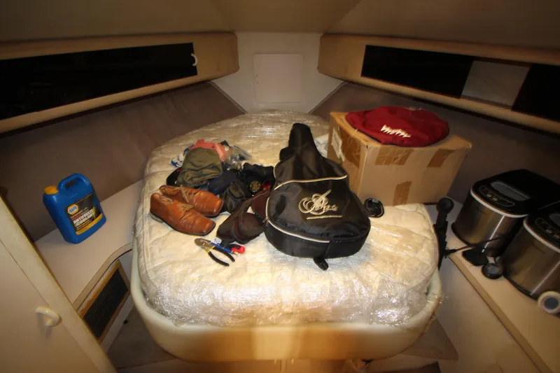 Slide: The Image of Silverton 34 Convertible 1990 - 58