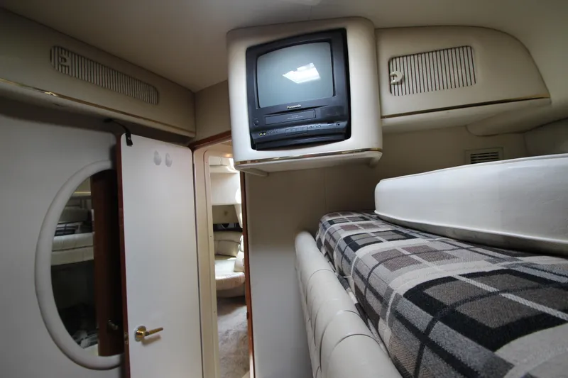 Slide: The Image of Sea Ray 500 Sundancer 1998 - 53
