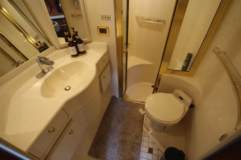 Slide: The Image of Sea Ray 500 Sundancer 1998 - 66