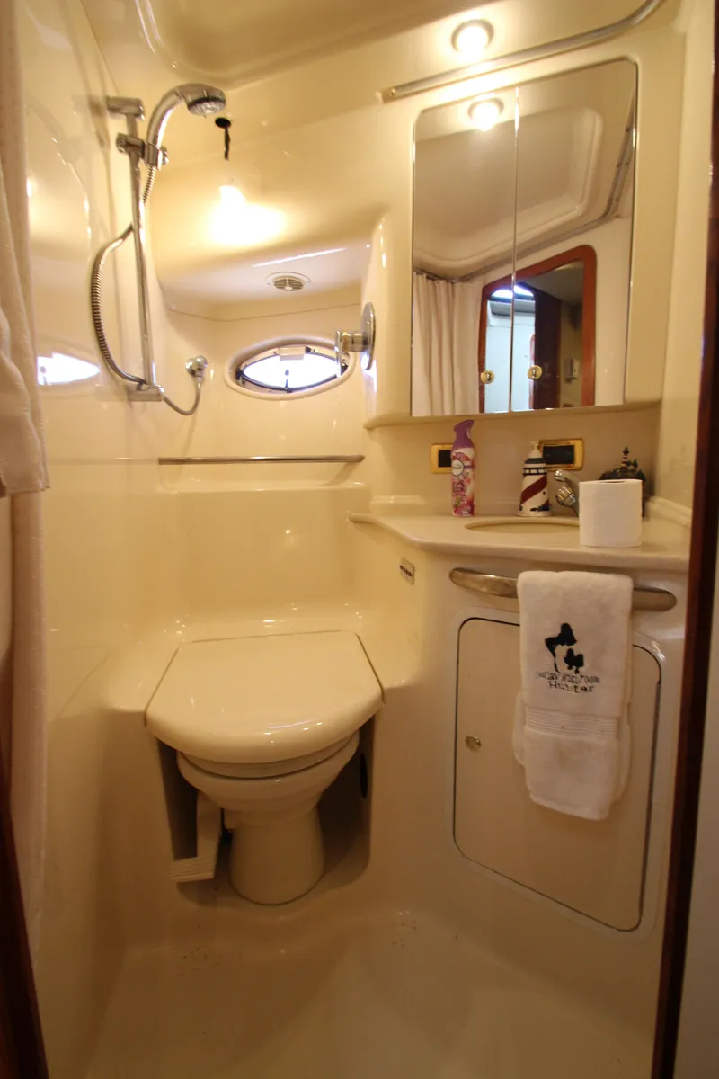 Slide: The Image of Sea Ray Sundancer 460 2001 - 51