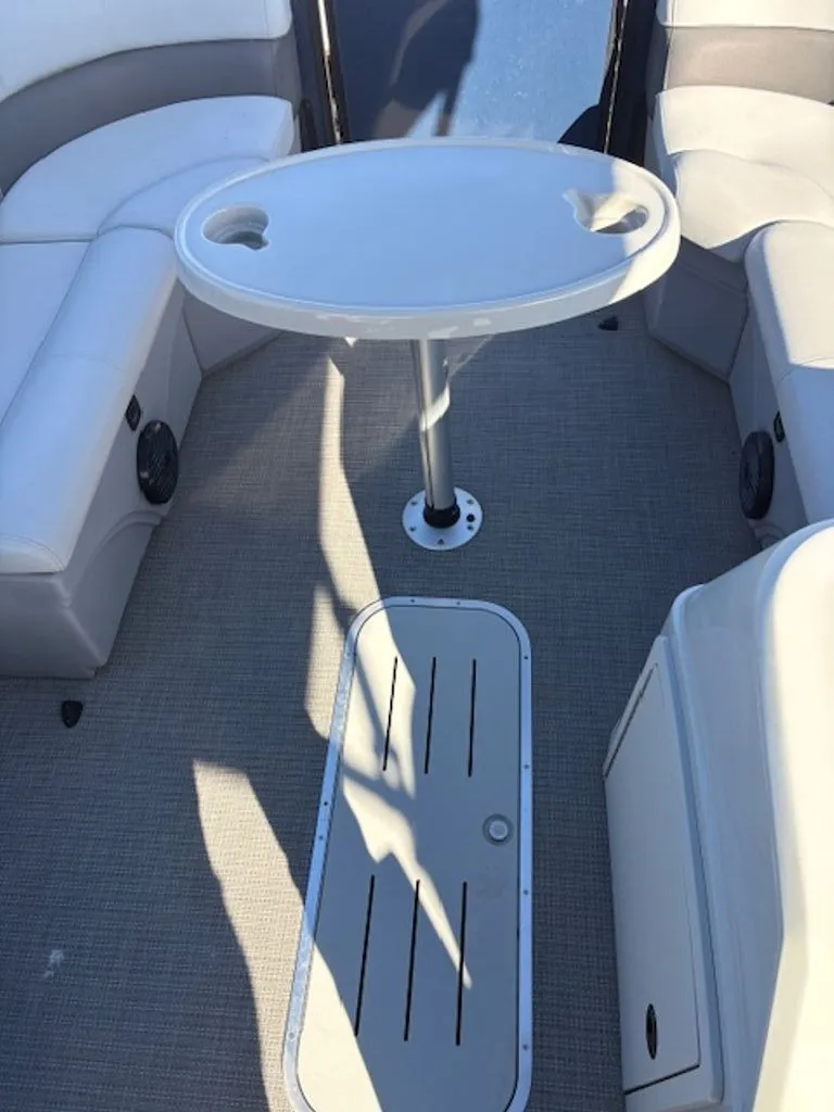 Slide: The Image of Bentley Pontoons 223 Fish-N-Cruise 2022 - 18