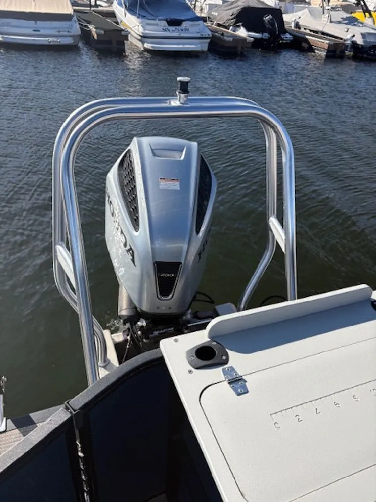 Slide: The Image of Bentley Pontoons 223 Fish-N-Cruise 2022 - 31