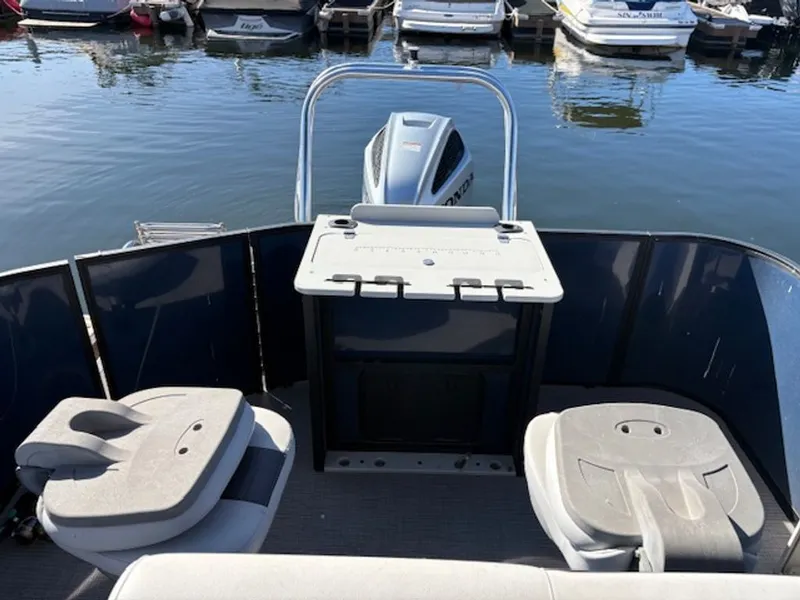 Slide: The Image of Bentley Pontoons 223 Fish-N-Cruise 2022 - 7