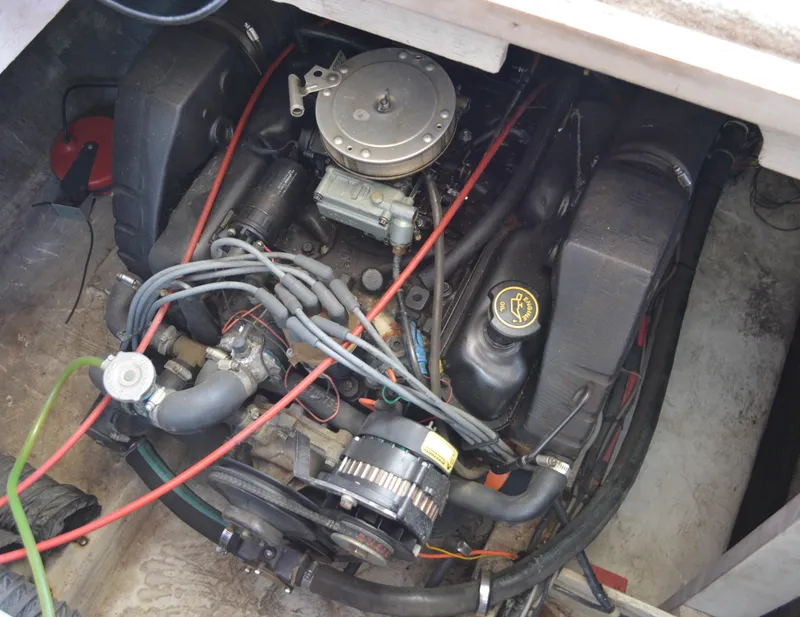 Slide: The Image of Engine compartment of 1990 Bayliner 3888 Motoryacht. - 15