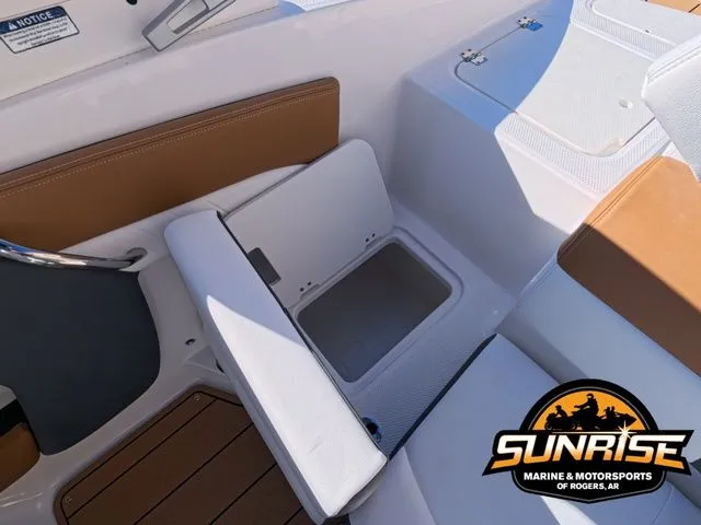 Slide: The Image of Chaparral 21 SSi 2026 - 24