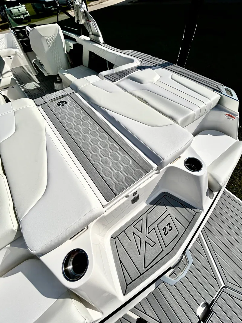 Slide: The Image of MasterCraft XT23 2026 - 13