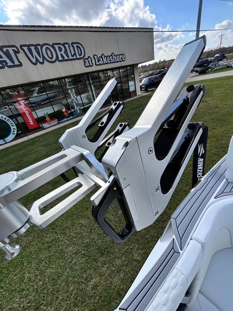 Slide: The Image of MasterCraft XT23 2026 - 37