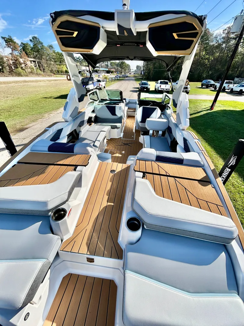 Slide: The Image of MasterCraft X24 2026 - 13