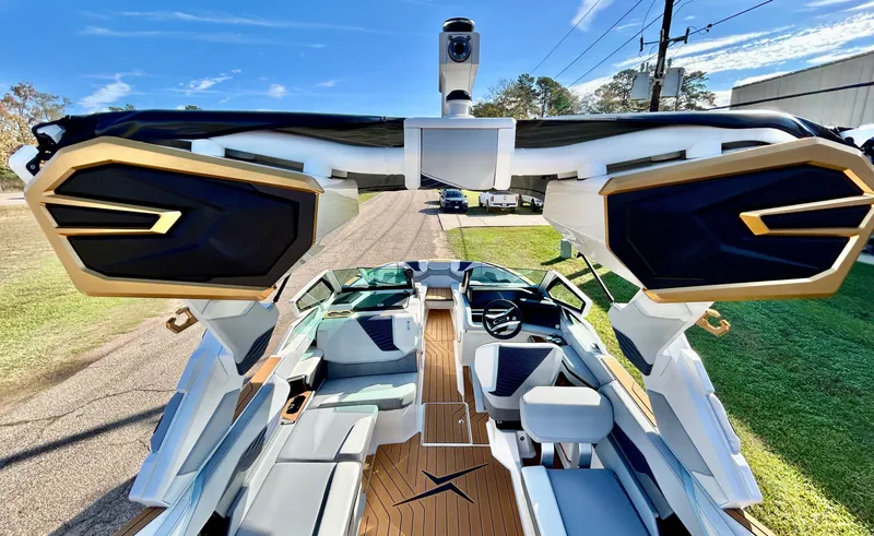 Slide: The Image of MasterCraft X24 2026 - 14