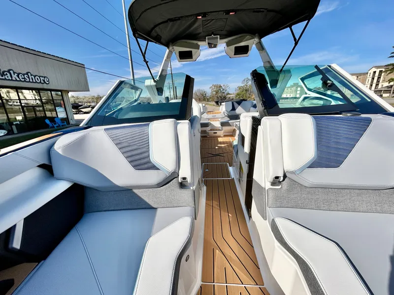 Slide: The Image of MasterCraft X24 2026 - 17