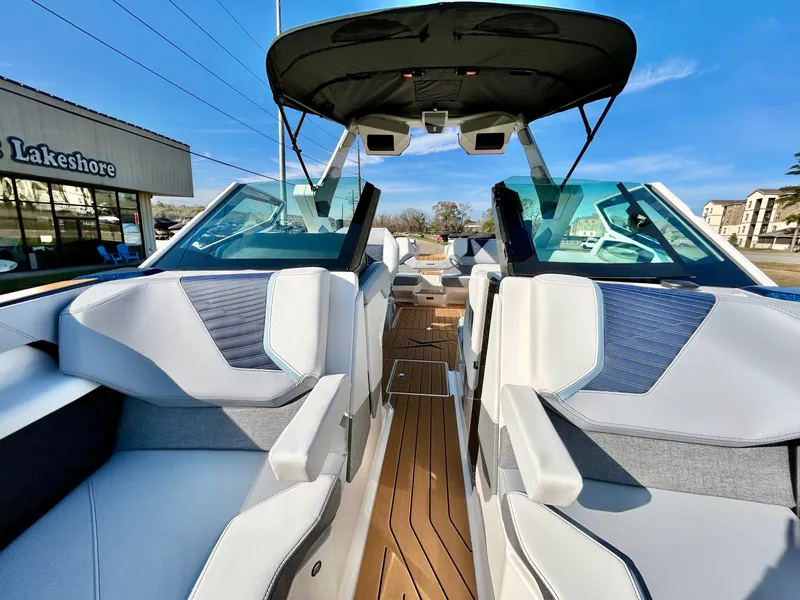 Slide: The Image of MasterCraft X24 2026 - 19