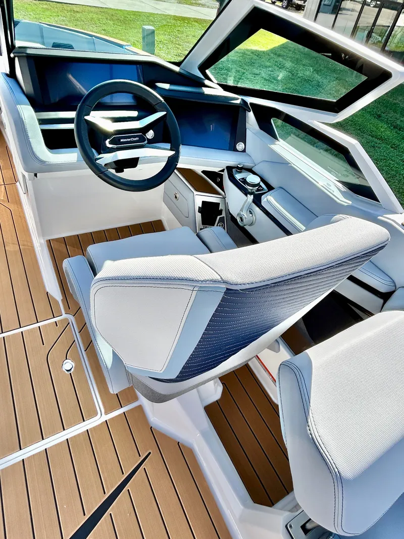 Slide: The Image of MasterCraft X24 2026 - 36