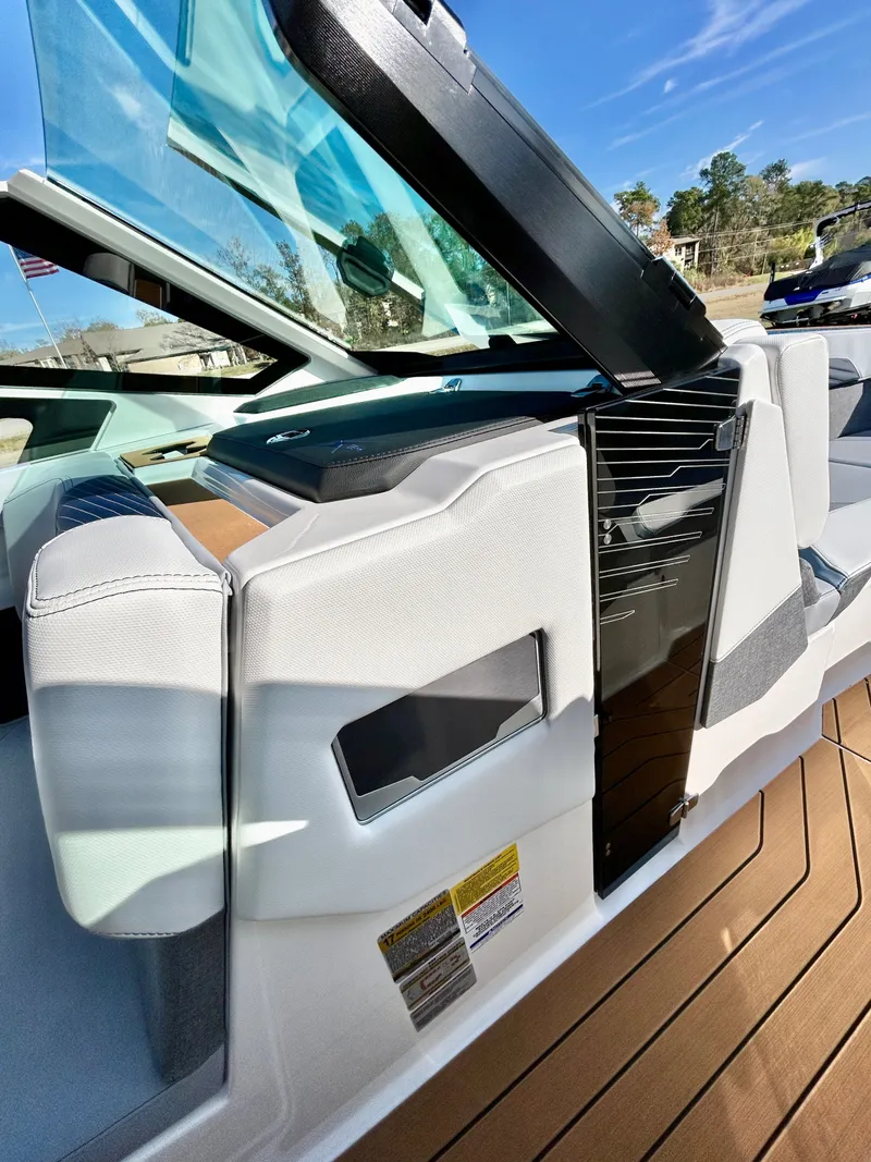 Slide: The Image of MasterCraft X24 2026 - 45