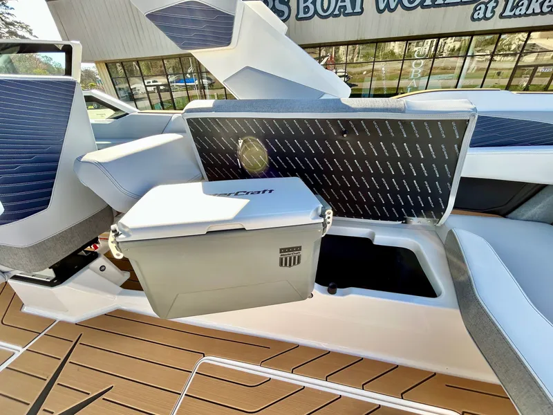 Slide: The Image of MasterCraft X24 2026 - 53