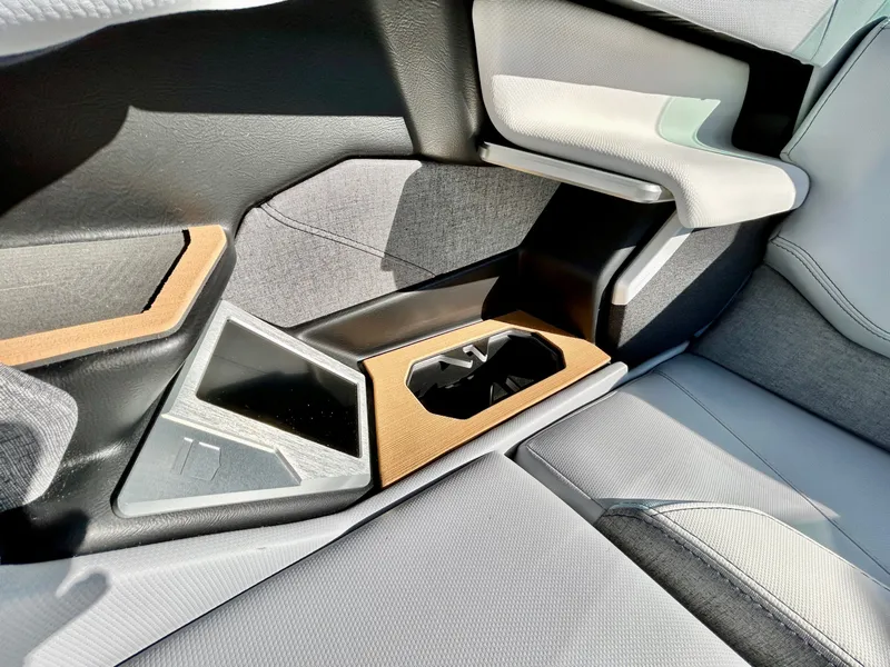 Slide: The Image of MasterCraft X24 2026 - 59