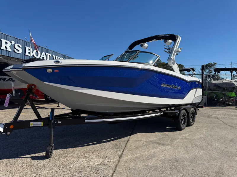 Slide: The Image of MasterCraft NXT24 2026 - 10