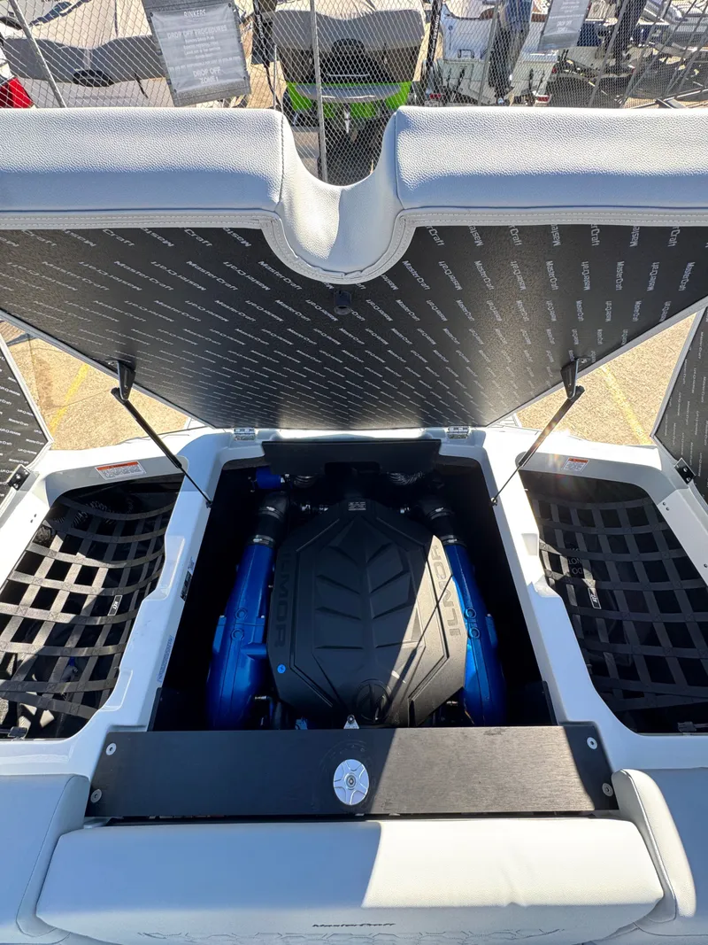 Slide: The Image of MasterCraft NXT24 2026 - 15