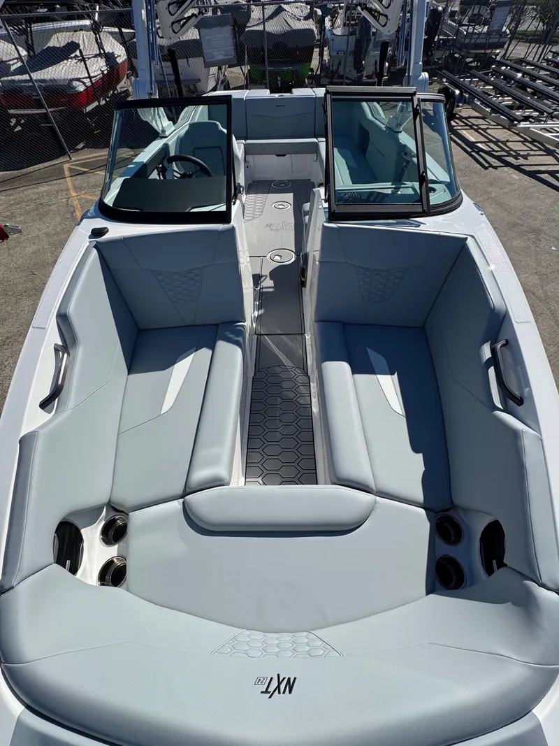 Slide: The Image of MasterCraft NXT24 2026 - 20