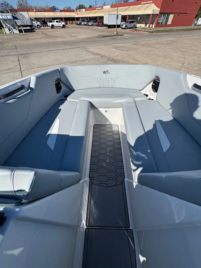 Slide: The Image of MasterCraft NXT24 2026 - 21