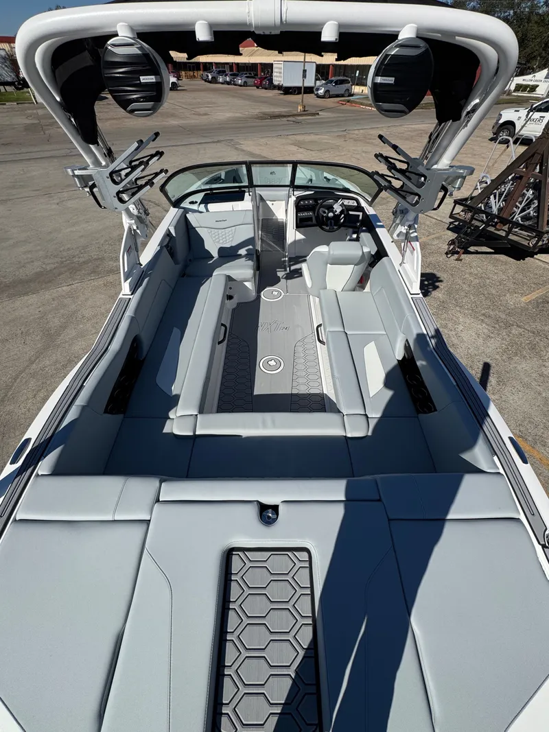Slide: The Image of MasterCraft NXT24 2026 - 22