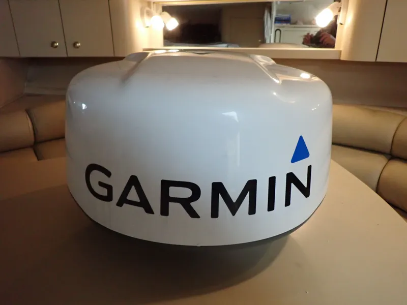 Slide: The Image of Garmin radar on 1998 Sea Ray Sundancer yacht. - 14