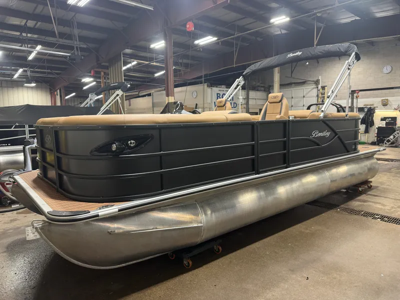 Slide: The Image of Bentley Pontoons Legacy 220 Navigator Quad Lounge & Honda 4-Stroke EFI 2026 - 38
