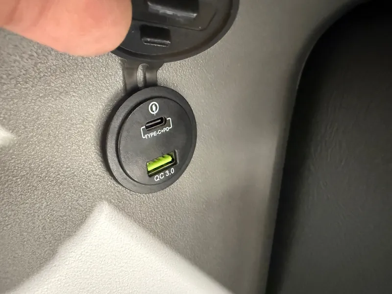 Slide: The Image of Tahoe LTZ 2385 Elite Cruise & Honda 4-Stroke EFI 2026 - 27