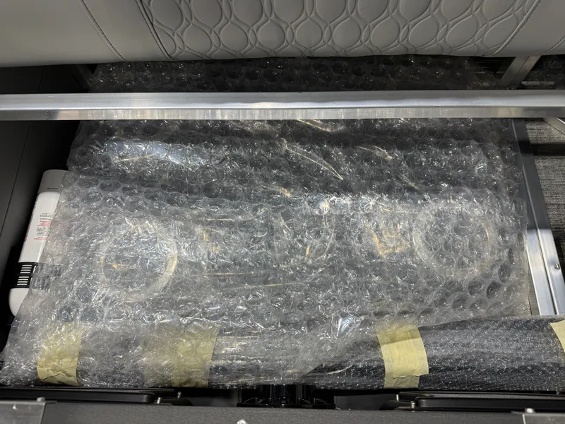 Slide: The Image of Tahoe LTZ 2385 Elite Cruise & Honda 4-Stroke EFI 2026 - 30