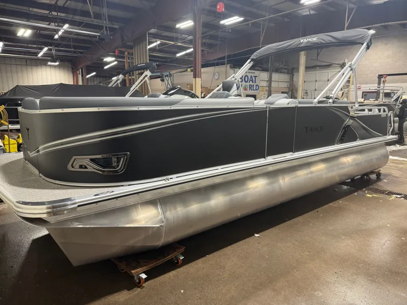 Slide: The Image of Tahoe LTZ 2385 Elite Cruise & Honda 4-Stroke EFI 2026 - 33