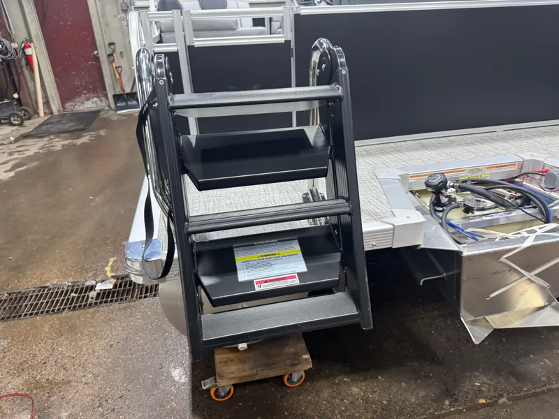 Slide: The Image of Tahoe LTZ 2385 Elite Cruise & Honda 4-Stroke EFI 2026 - 36