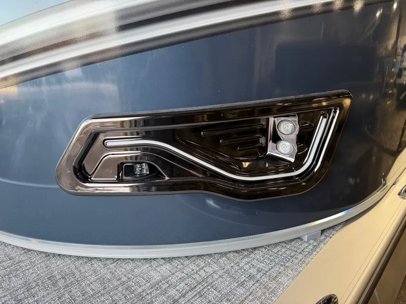 Slide: The Image of Tahoe LTZ 2385 Elite Cruise & Honda 4-Stroke EFI 2026 - 31