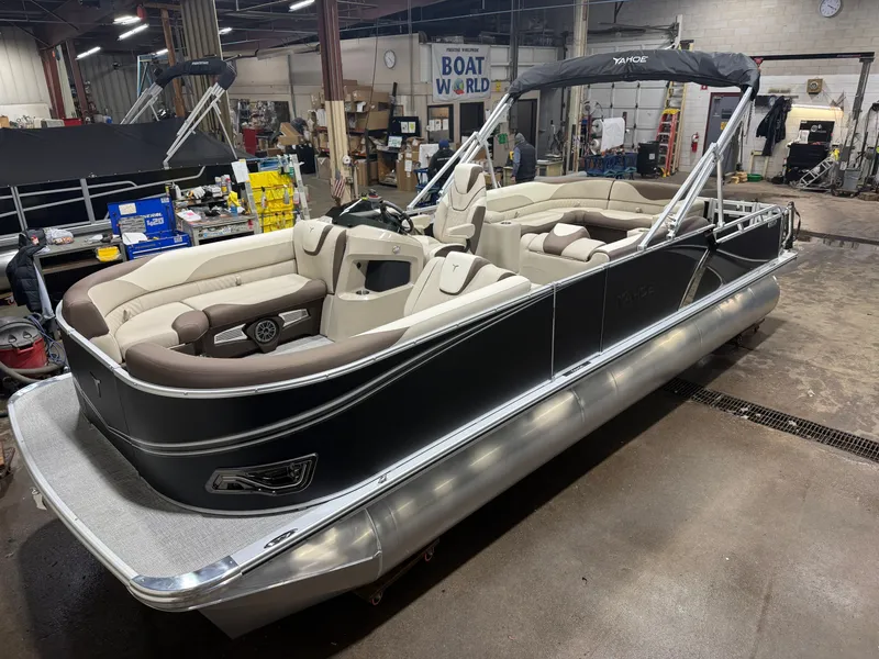 The Image of Tahoe LTZ 2385 Elite Cruise & Honda 4-Stroke EFI 2026 - 1