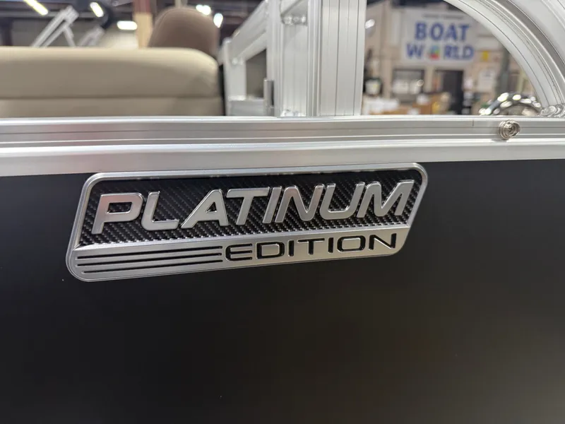 Slide: The Image of Tahoe LTZ 2385 Elite Cruise & Honda 4-Stroke EFI 2026 - 36