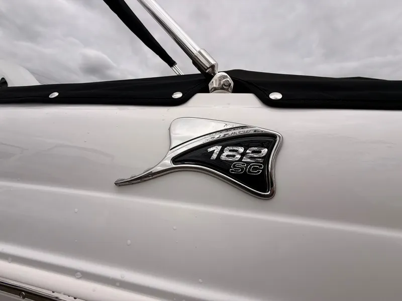 Slide: The Image of Stingray 182 SC 2025 - 8